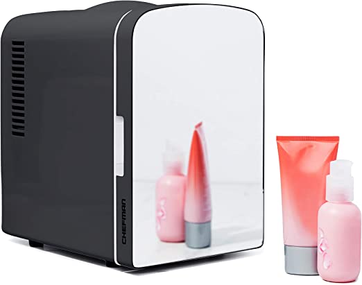 ¡Ahorra espacio y dinero en skincare con nuestro mini refrigerador!