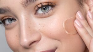Consigue Opiniones Reales sobre la Base de Maquillaje Benefit