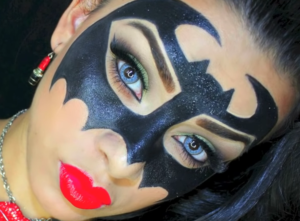Descubre el maquillaje Batman perfecto para lucir como un auténtico héroe.