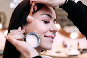 Encuentra el mejor mobiliario de maquillaje para Barbie. Transforma su mundo de Belleza con Belleza de calidad. ¡Explora ahora!
