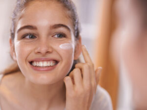 Brillo juvenil: productos de skincare para adolescentes