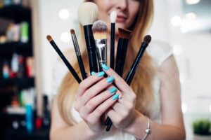 Descubre los mejores tipos de brochas de maquillaje para un resultado impecable