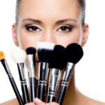 Descubre los mejores tipos de brochas de maquillaje para un acabado perfecto.