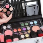 Descubre la caja de maquillaje perfecta para ti y luce radiante todo el día