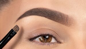 Consigue unas cejas perfectas con el maquillaje de cejas de Mercadona