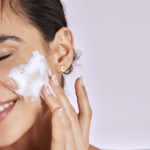 Consiente tu piel con el skincare de NIVEA