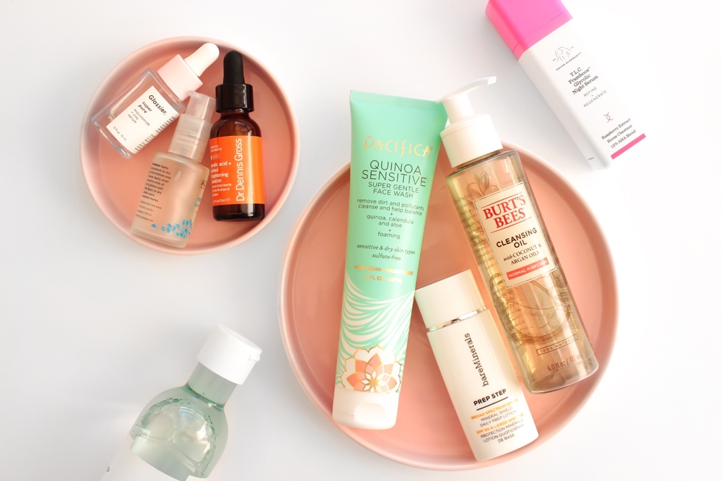 Consiente tu piel sin gastar mucho: rutina de skincare económicos