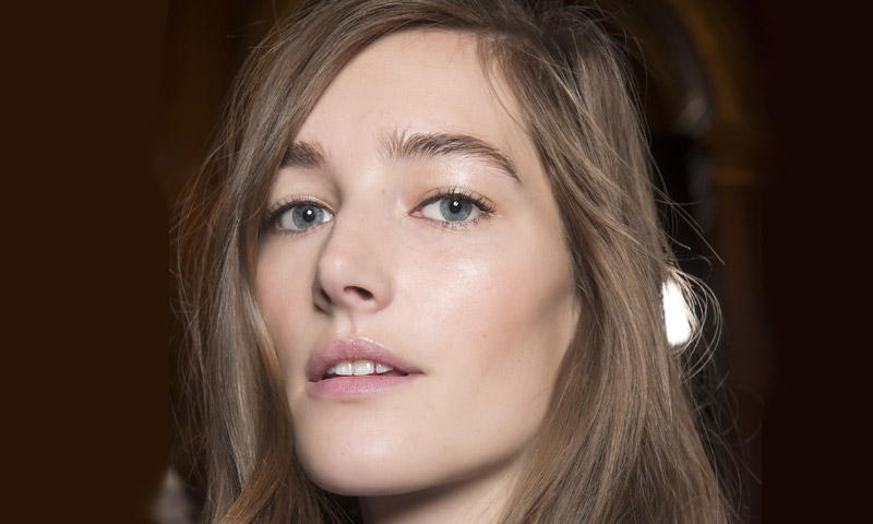 Consigue una piel perfecta con el ritual de cuidado facial coreano de 10 pasos