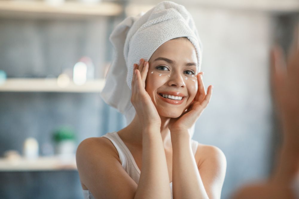 Consigue una piel radiante con estos 5 pasos de skincare