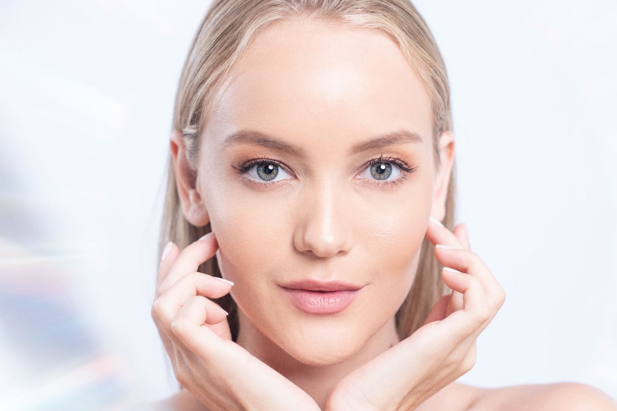 Consigue una piel radiante con nuestra rutina de skincare 24/7