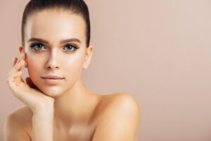 Consigue una piel radiante con nuestro skincare natural