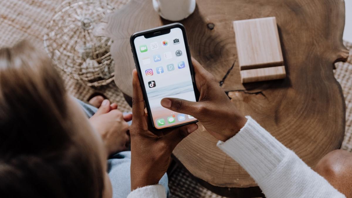 Controla tu rutina de cuidado facial con nuestra app