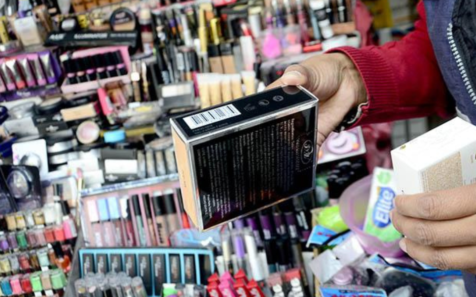 Belleza maquillaje al mayor en La Hoyada, Caracas