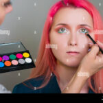 Descubre cómo crear increíbles looks de maquillaje fantasía.