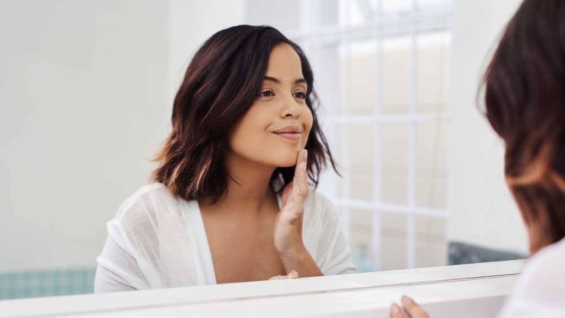 Descubre cómo lograr una piel radiante con nuestro skincare nocturno