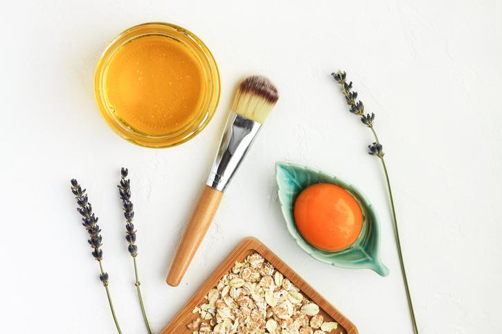 Descubre la belleza natural con la miel de cuidado de la piel