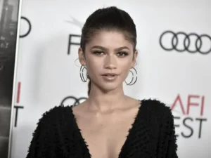 Descubre la rutina de skincare de Zendaya: ¡luce una piel radiante!