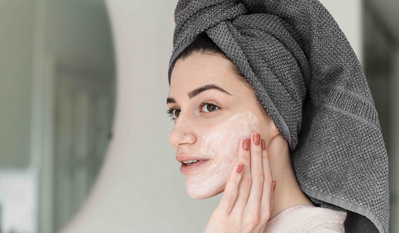 Descubre por qué el skincare es esencial para una piel radiante