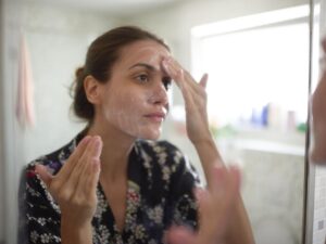 Descubre todo sobre skincare en español: significado, consejos y más