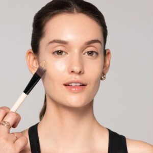 Deslumbra con una piel radiante gracias a Bobbi Brown Skincare