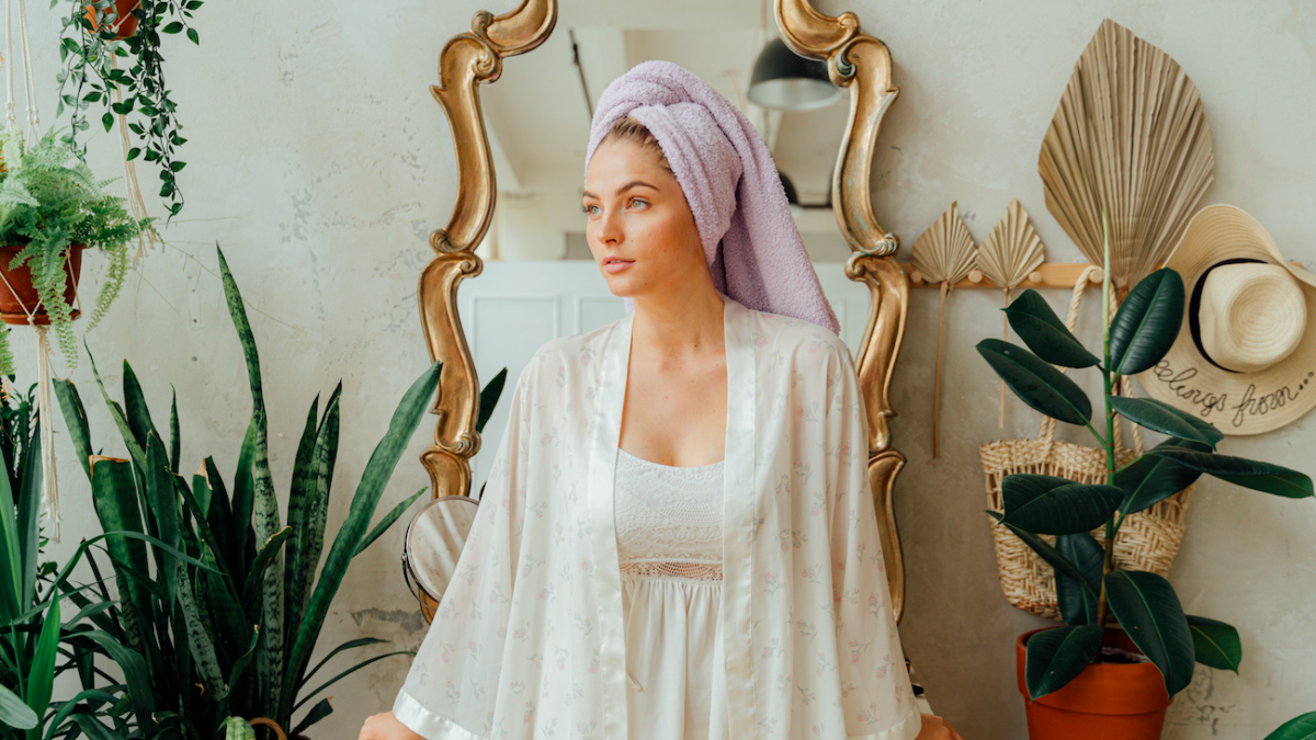 Despierta con una piel radiante: Pasos de skincare nocturno