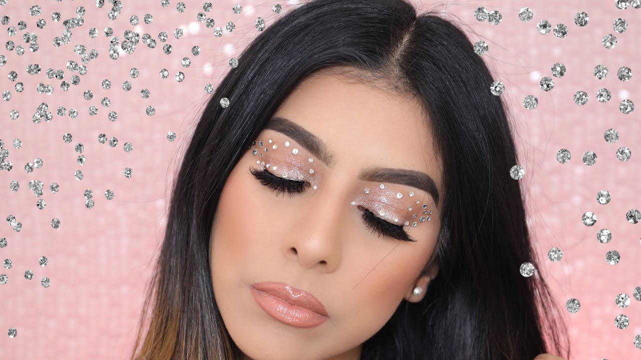 Descubre el brillo único del maquillaje con diamantes. Logra un look deslumbrante con nuestra colección exclusiva.
