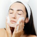 Doble limpieza facial: ¡luce una piel radiante!