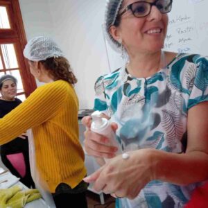Domina la formulación de cuidado de la piel con nuestro curso
