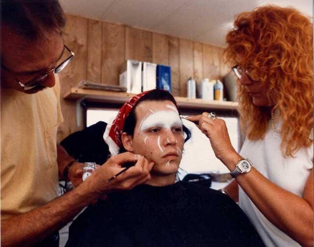 Descubre el mágico maquillaje de Eduardo Manostijeras para un look único y extravagante.