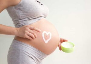 Consejos para cuidar la piel durante el embarazo: mantén tu piel radiante y saludable.