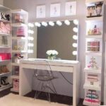 Logra un maquillaje perfecto con nuestro espejo de maquillaje con luces