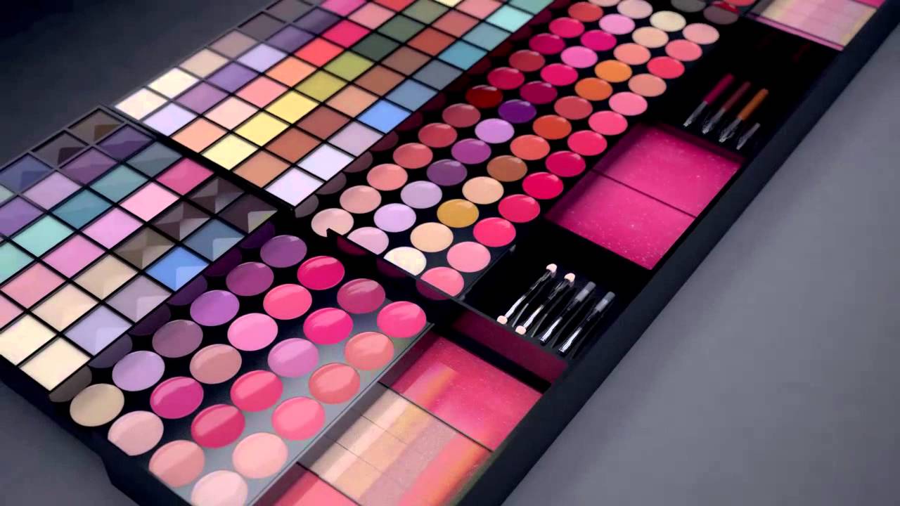 ¡Descubre el estuche de maquillaje perfecto para las pequeñas fashionistas!