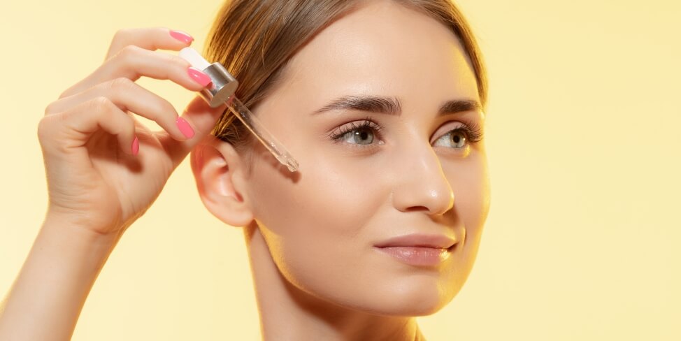 Facial oil con retinol: rejuvenece tu piel con nuestra línea anti edad