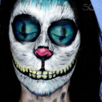Logra el look del gato de Alicia con nuestro maquillaje.