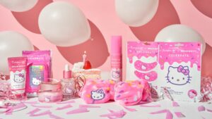 Belleza maquillaje Hello Kitty de alta calidad y luce adorable.
