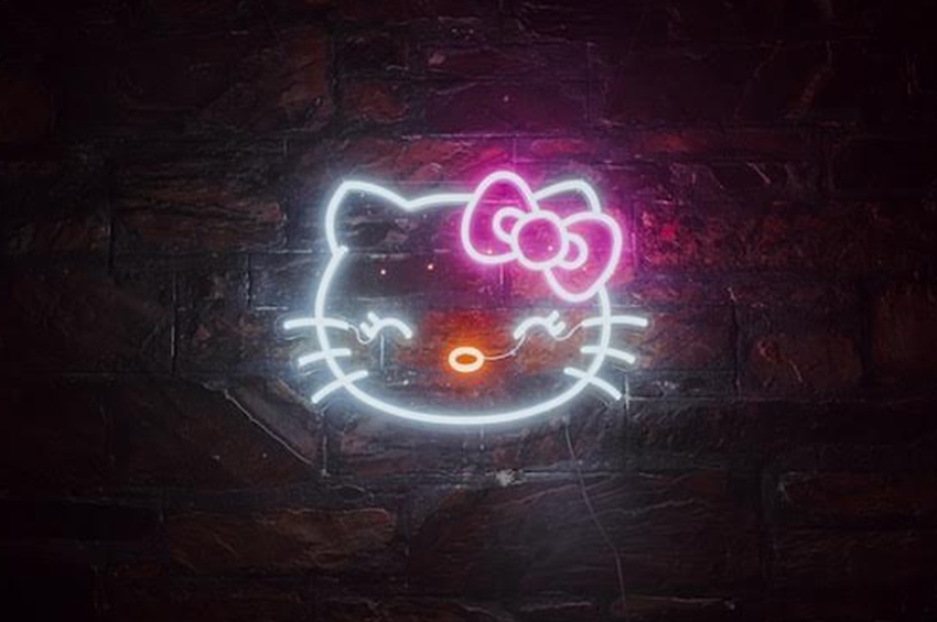 Descubre el encanto del maquillaje Hello Kitty: ¡Atrévete con un look estético único!