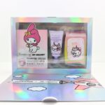 ¡Descubre el encanto del maquillaje de Hello Kitty para niñas!
