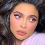 Descubre el maquillaje de Kylie Jenner en Chile: looks de impacto y Belleza única