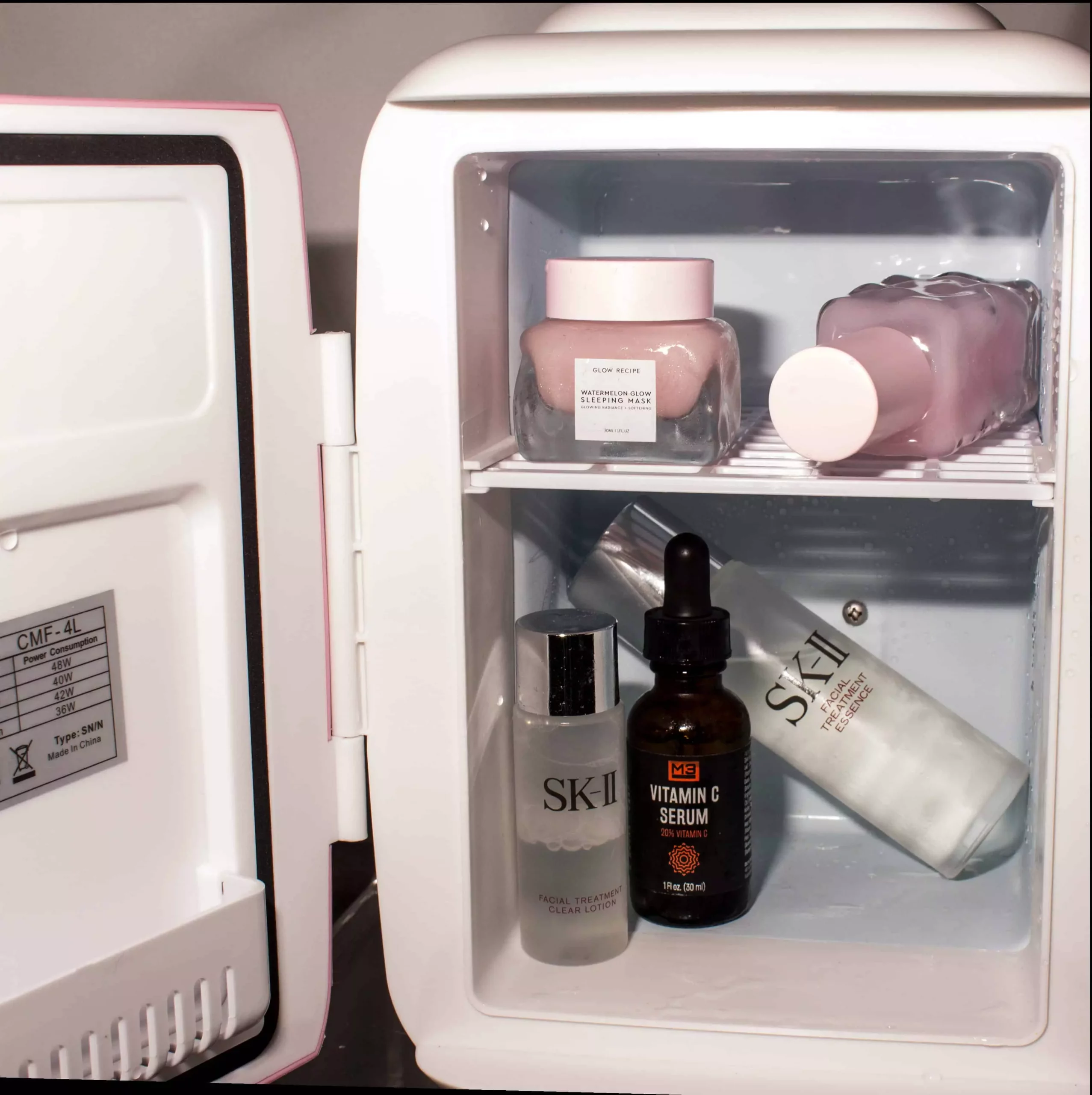 La nevera de belleza para una piel radiante – Skincare Fridge blanca