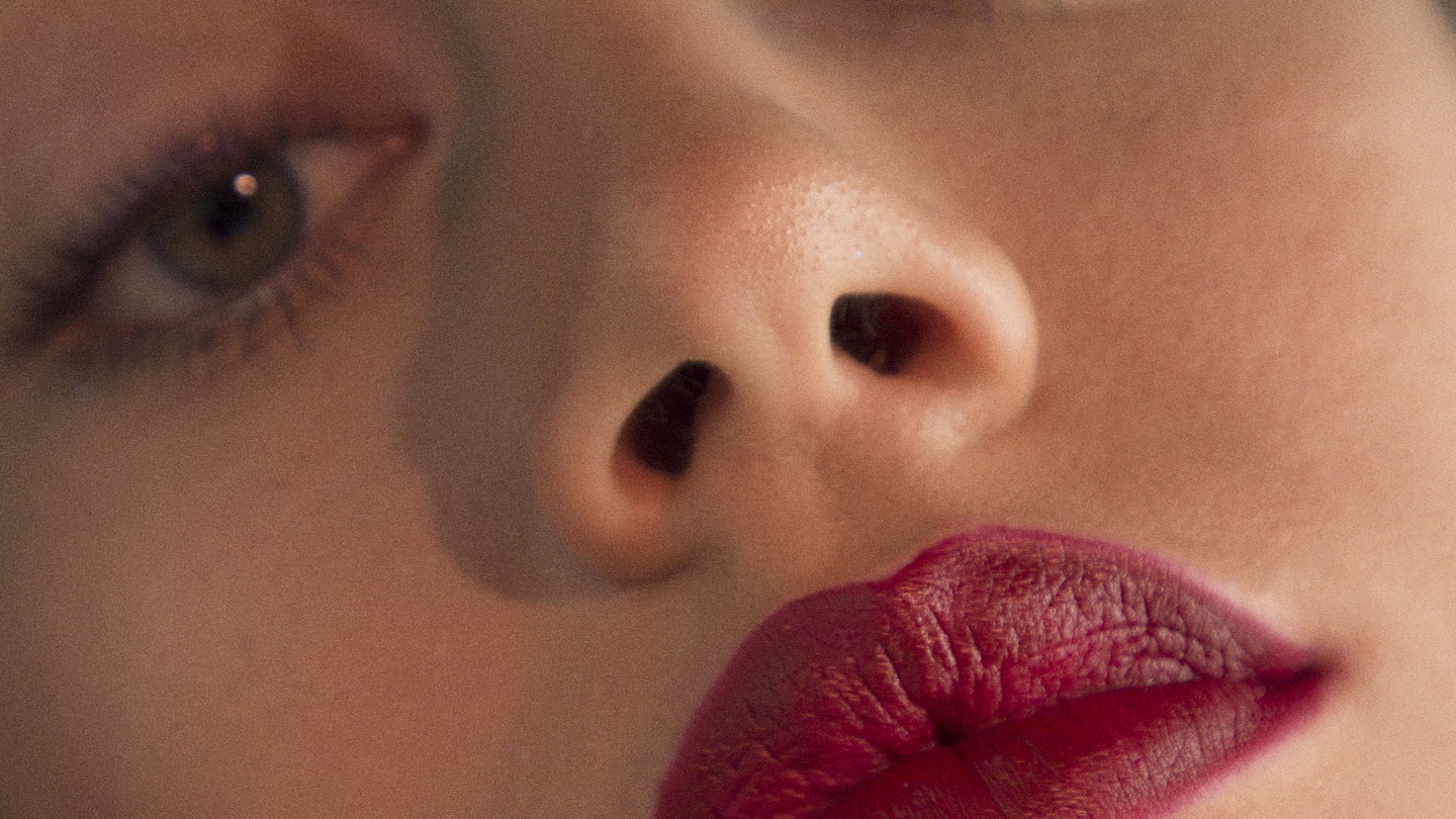 Descubre los secretos del maquillaje coreano para unos labios perfectos