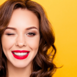 Descubre los beneficios del maquillaje para labios y luce una sonrisa irresistible