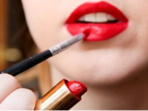 Descubre los mejores productos de maquillaje árabe y resalta tu Belleza