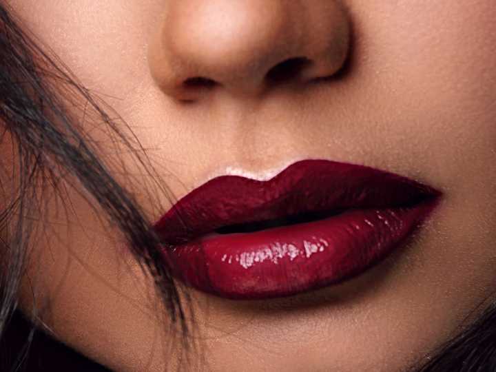Descubre el maquillaje diabla perfecto para resaltar tu lado más seductor