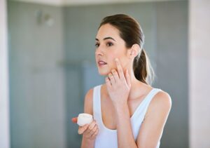 Las Mejores   Cremas para Manos   Hidratantes y Humectantes: Guía Definitiva
