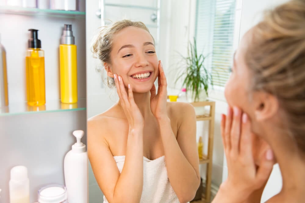 Logra una piel radiante con el kit skincare Neutrogena