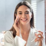 Logra una piel radiante con estos pasos de skincare diarios