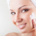 Logra una piel radiante con una rutina de skincare corta