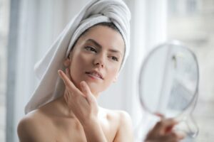 Logra una piel radiante: Rutina skincare para principiantes