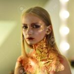 Descubre el arte del maquillaje artístico para mujeres: ¡deslumbra con looks únicos y creativos!