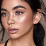 Luce un brillo natural con nuestro maquillaje iluminador